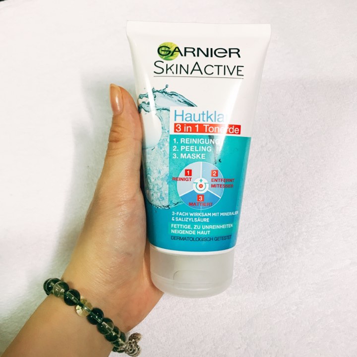 Sữa rửa mặt Garnier 3 in 1 xanh tonerc1