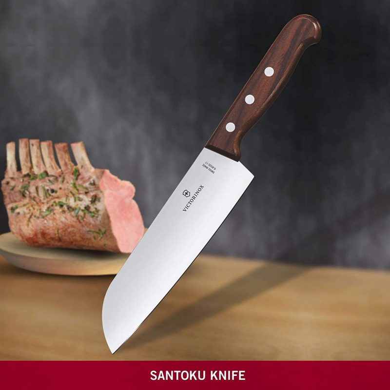 Dao làm bếp Santoku cạnh thẳng Victorinox 6.8500.17G cán gỗ Hồng Mộc 17 cm (Gilf box) 