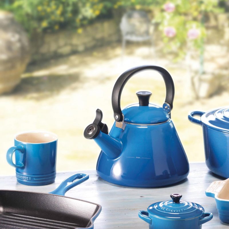 Ấm đun trên bếp từ LeCreuset Wasserkessel Kone 1.6L Deep Teal- màu xanh cổ vịt  4